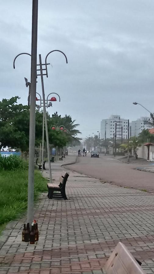 Mar, Praia, Sossego E Tranquilidade *